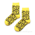 WSP-1178 Wholesale Jacquard Fahion Style Leopard Pattern Design Yellow Color Women Socks China Manufacturer Latest Design Socks
